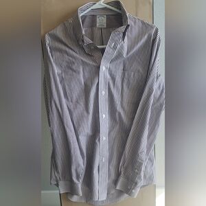 Brooks Brothers Regent Shirt Size M Purple And White